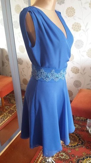 Mėlyna šventinė suknelė