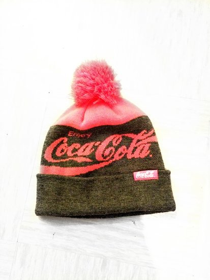 Coca Cola bobble hat / Kepurė