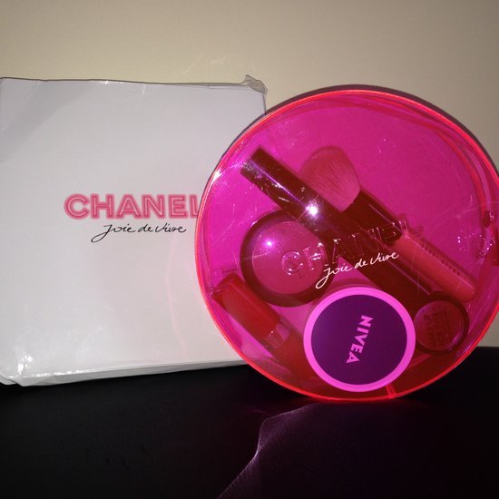  Chanel kosmetine 