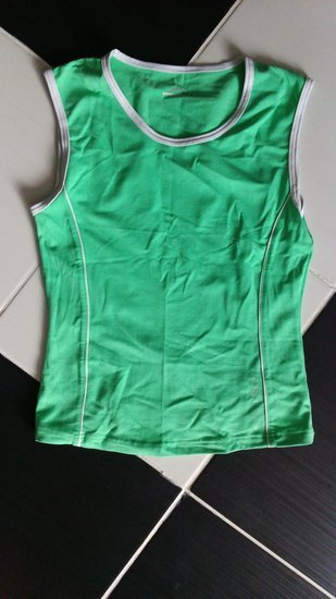 Žali moteriški sportiniai marškinėliai