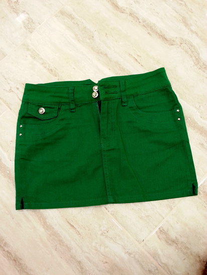 Žalias mini sijonas
