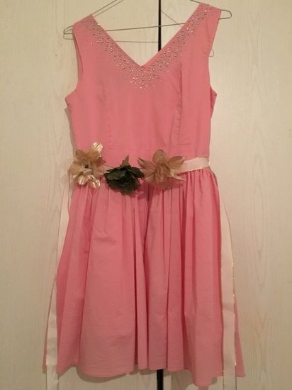 Nuostabi rozine suknele!