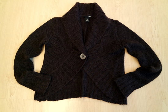 Šiltas, rudas megztinis su vilna