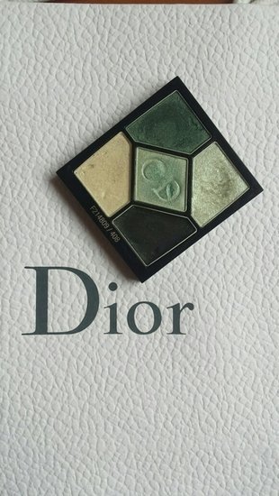 Labai gražūs originalūs Dior šešėliai