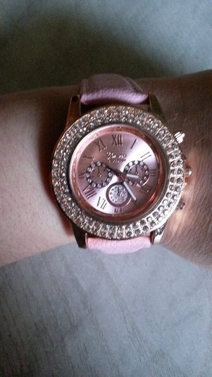grazus rozinis laikrodis
