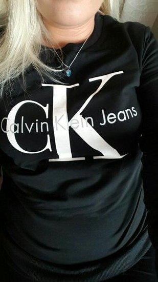Juodas Calvin Klein megztinis