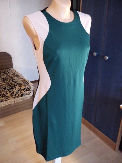  Graži žalia suknelė 