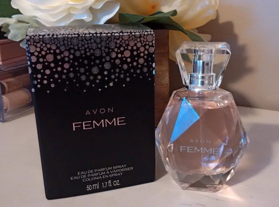 Kvapusis vanduo „Avon Femme“