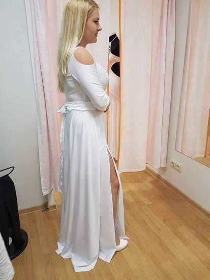 Balta siuta pagal uzsakyma suknele