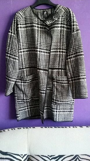 Stilingas švarkelis-megztinis