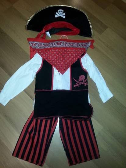 Karnavalinis pirato kostiumas 