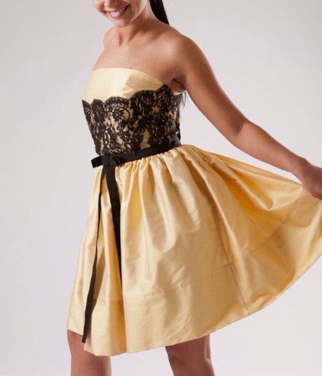 Šantungo šilko suknelė su itališkais nėriniais 