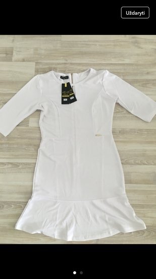 Balta nauja suknele