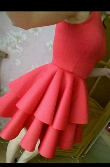 Raudona leliska sukne s dydis