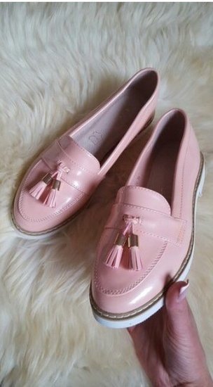 Rožiniai bateliai