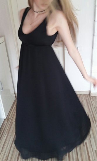 Juoda H&M ilga suknelė