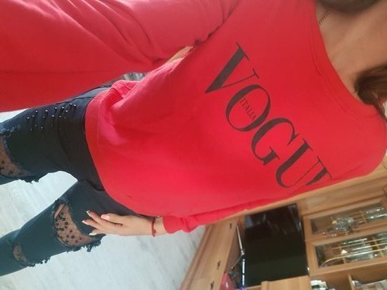 vogue red top nr1