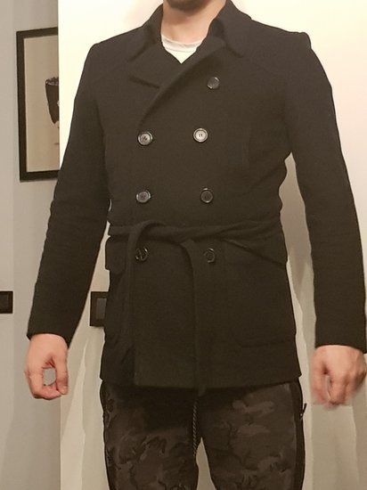 Originalus Hugo boss juodas paltas S/m dydzio