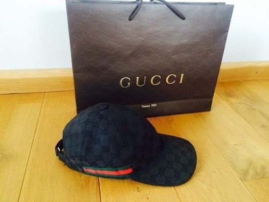 Gucci kepure universal tik 12eur