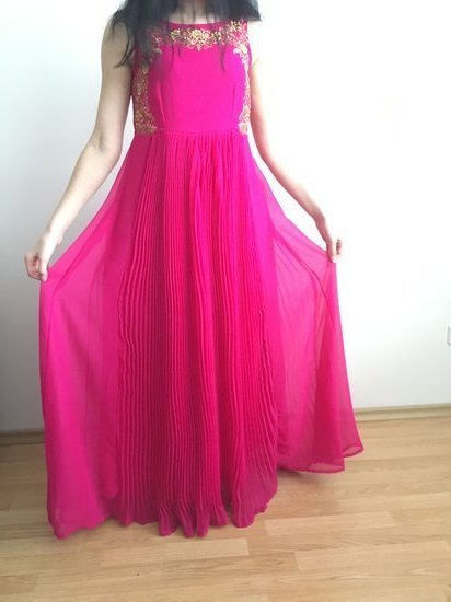 S dydis rožinė ilga suknelė