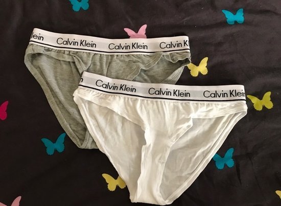 Calvin Klein kelnaites