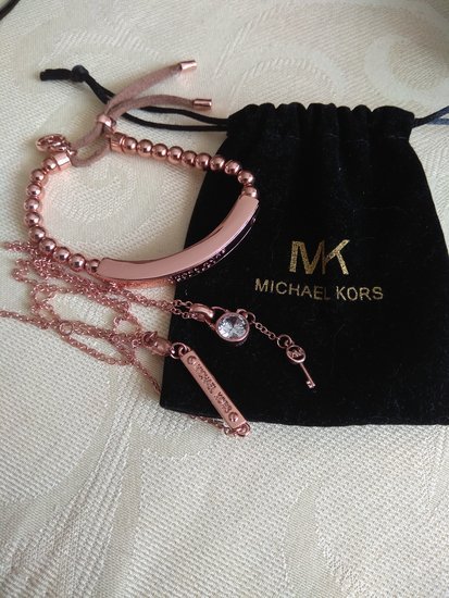 MK Michael apyrankė su grandinėle