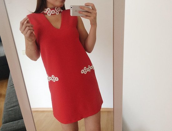 #Raudona #stilinga #vasarinė #suknelė