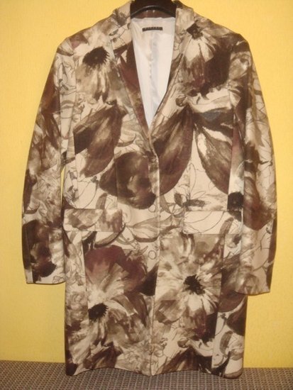 Sisley naujas ,puikios sudeties paltas