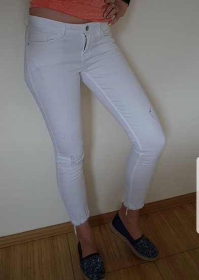 Zara balti džinsai
