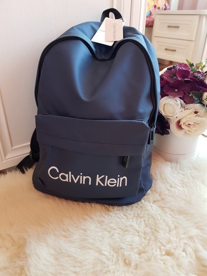 Calvin Klein kuprine