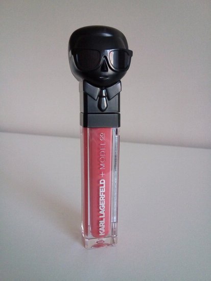 Karl Lagerfeld lipstick
