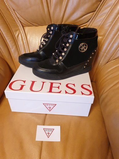 Originalūs GUESS batai