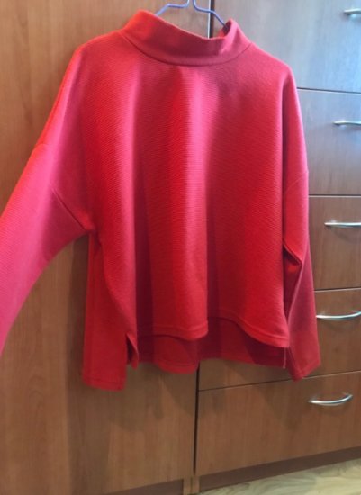 Raudonas Primark džemperis