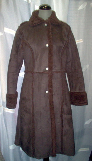 Žieminis kailinis paltas su spaudėmis 2787-11