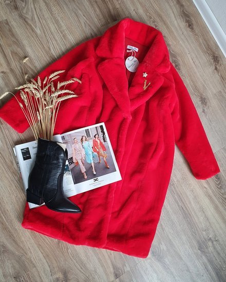 Itališkas raudonas paltas oversize