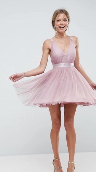 Puošni rožinė suknelė