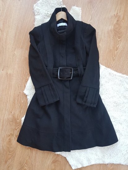 Juodas Zara paltas