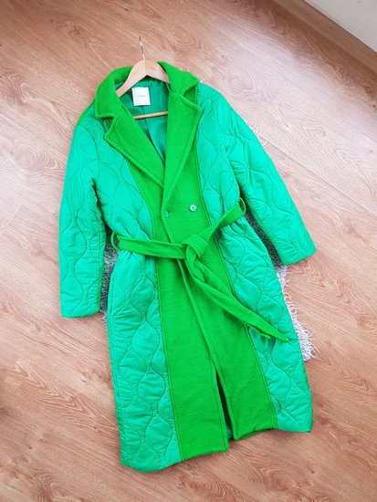 Šiltas žalias paltas