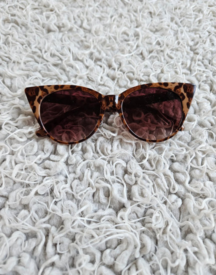Cat eyes saulės akiniai