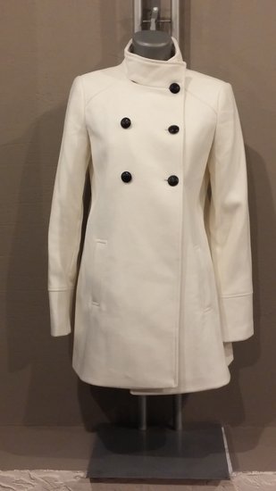 Baltas klasikinis paltukas