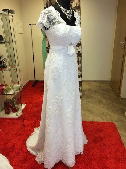 Vestuvinė suknele