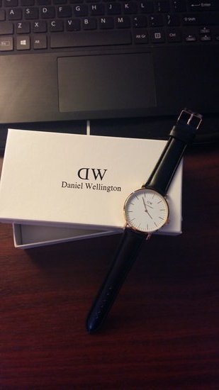 DW Daniel Wellington laikrodis auksiniu ciferblatu