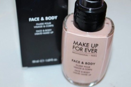 Make up for ever face and body pudra