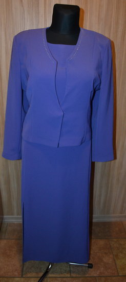 Violetinis puosnus kostiumelis-suknele