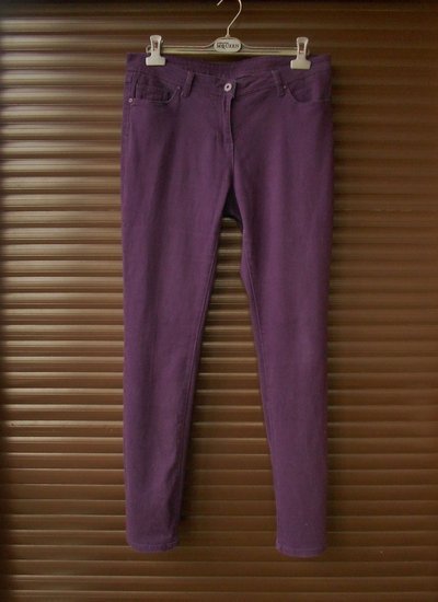 Violetiniai tamprūs džinsai