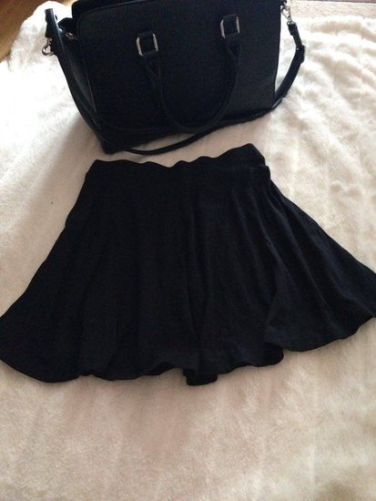 H&M juodas paprastas grazus trumpas sijonas