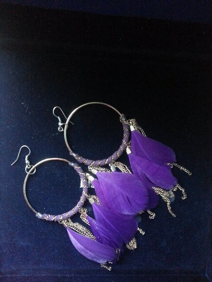 grazus violetiniai auskarai