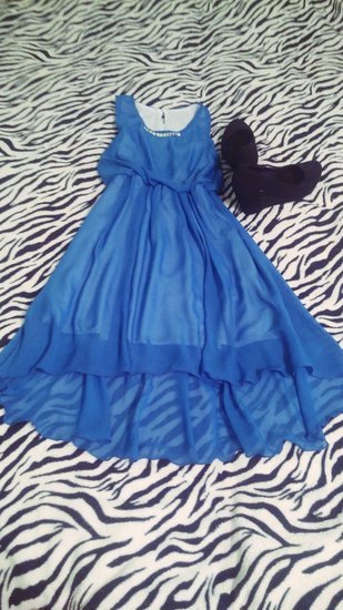 mėlyna šventinė suknelė