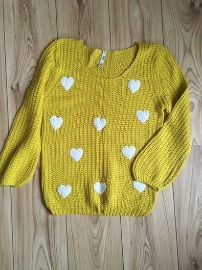 Jaukus geltonas megztinis