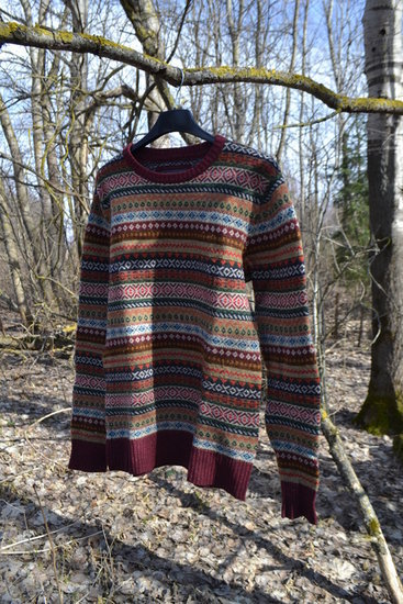 Šiltas raštuotas megztinis
